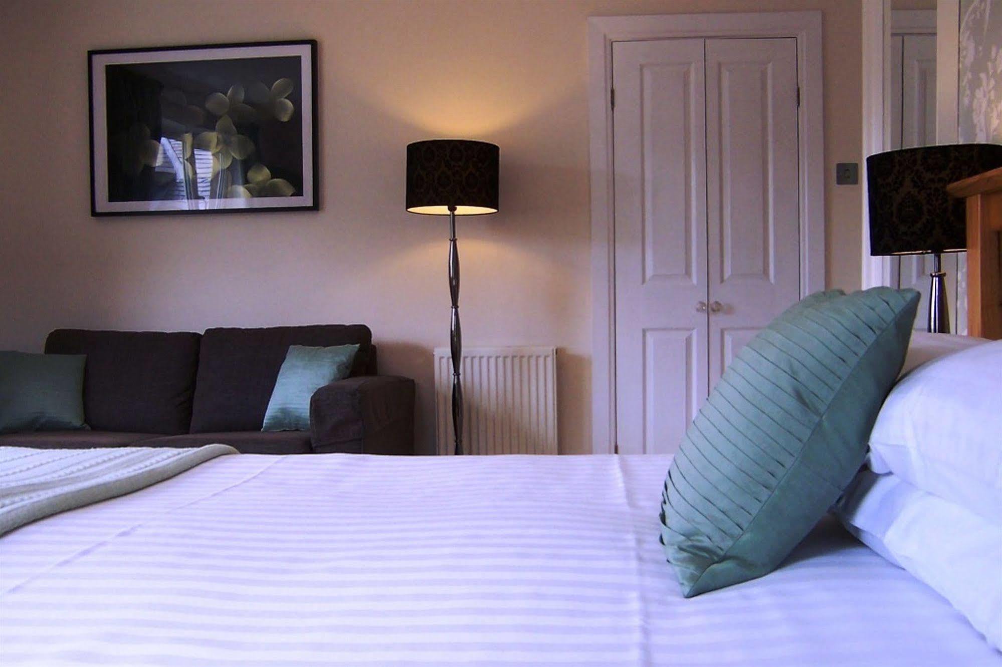 Caddon View Country Guest House Innerleithen Eksteriør billede